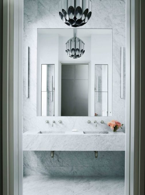 5 Fabolous Luxury mirror Ideias-Huge frameless mirror
