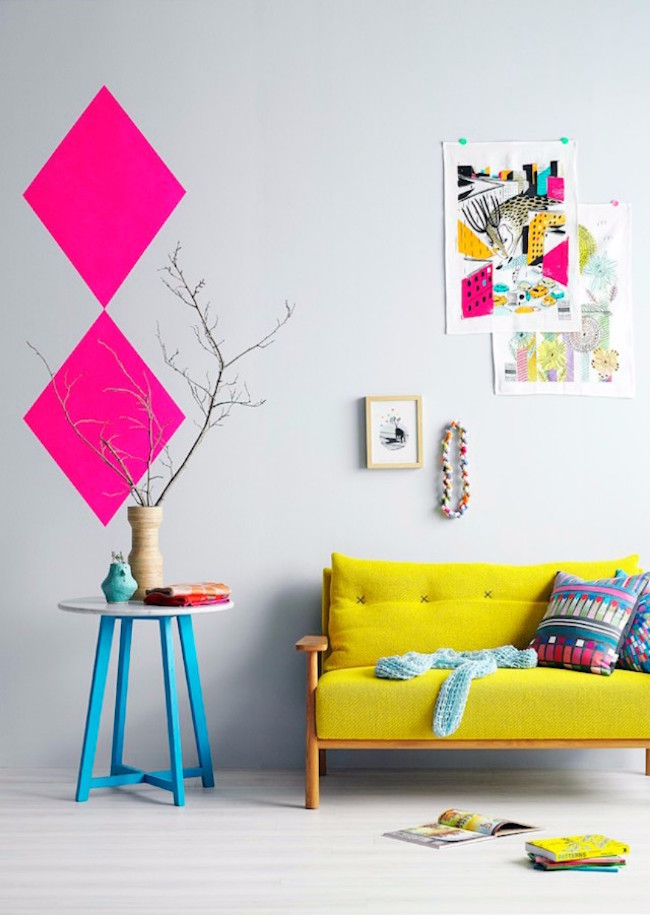 10 REASONS WHY YOU NEED A YELLOW SOFA IN YOUR LIVING ROOM