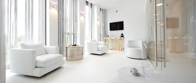Modern Interior Design: 25 Stunning Pieces for Your Summer Remodel